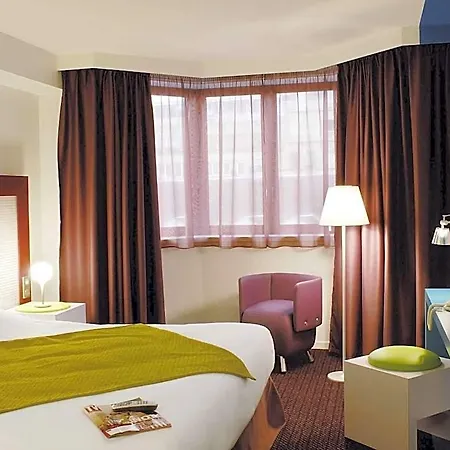 Отель Mercure Centre 4*