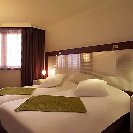 Отель Mercure Centre