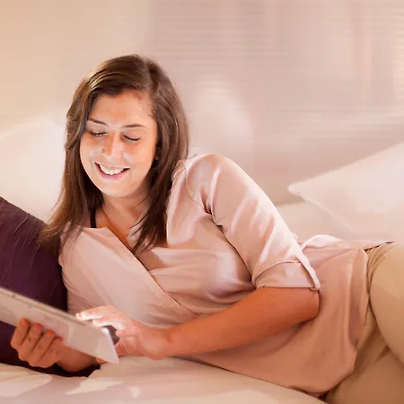 مركيور سنتر 4*