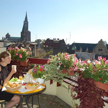 فندق مركيور سنتر