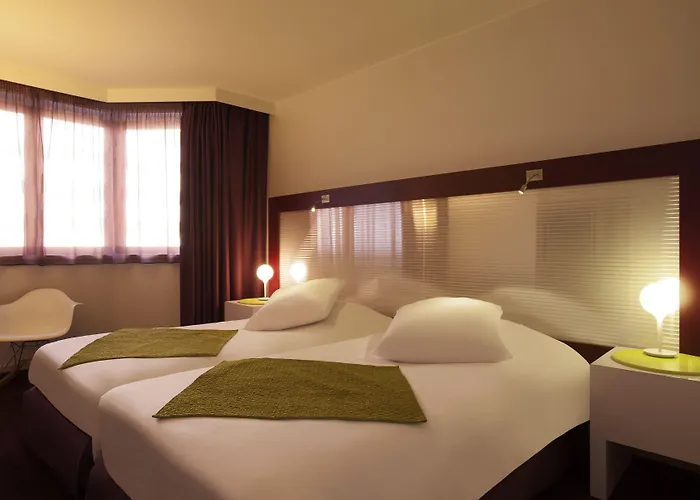 Mercure Centre Hotel 4*